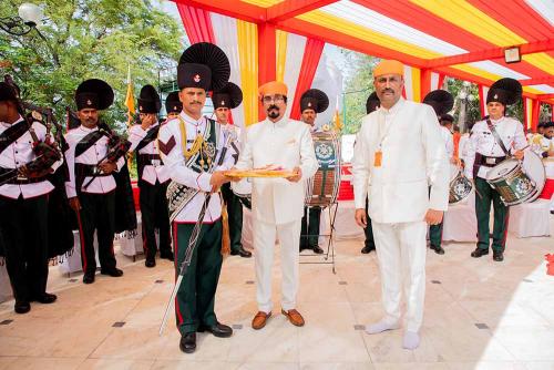 Honorable Secretary MPSS honouring Army Band Group